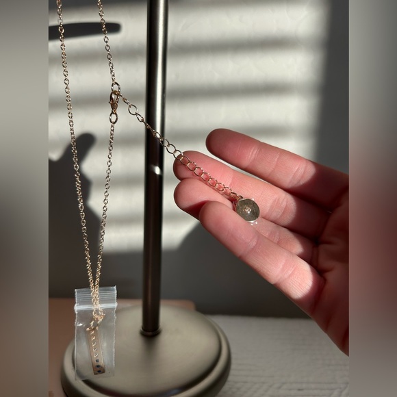 Vince CAMUTO Necklace/Collier Blue Ombré Necklace W/Pouch - Picture 12 of 12